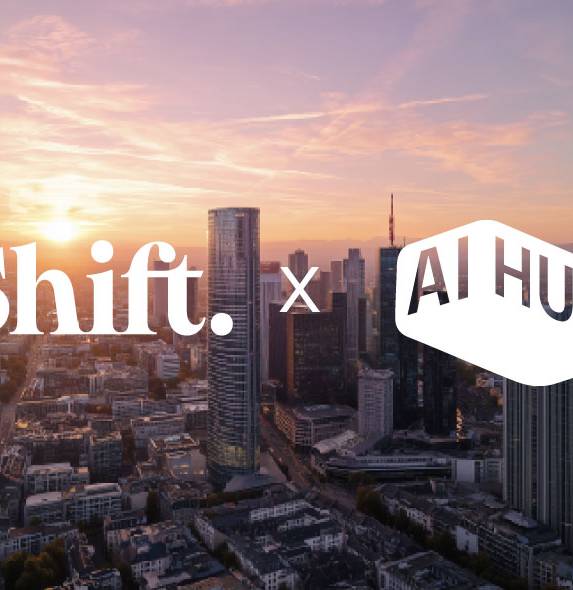 Logo von Shift und AI Hub vor der Frankfurter Skyline